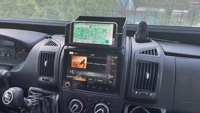 Handyhalterung mit Ablagefach für Fiat Ducato, Citroen Jumper, Peugeot Boxer
