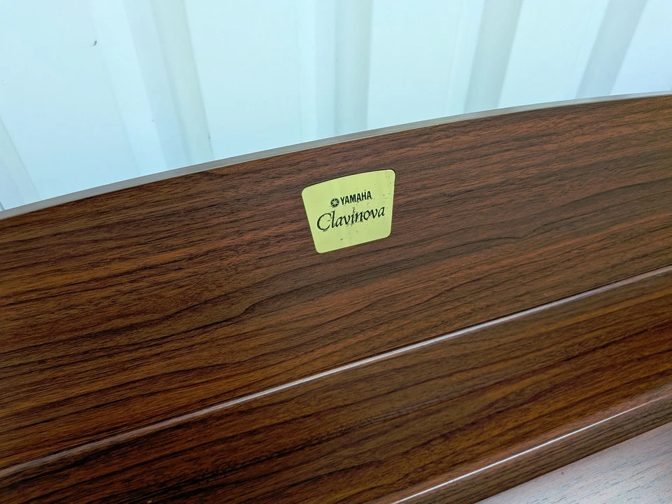 Yamaha Clavinova CLP-230 digital piano in mahogany finish stock number 26369, photo 4 of 5