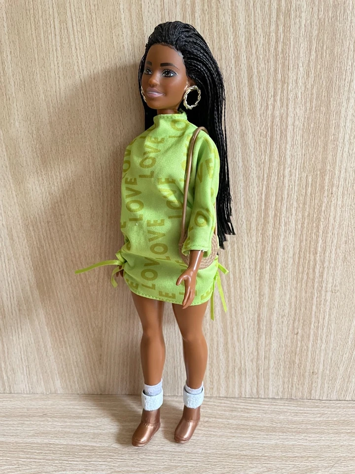 Barbie African American Family with Curvy Barbie , Chelsea Boy, Toddler & Baby - Image 2 of 4