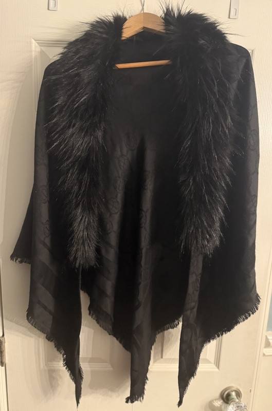 Henri Bendel Black Monogram Faux Fur Wrap Shawl OSFA RN67508