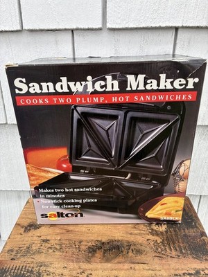 Salton Sandwich Maker - model SA8BLK - NEW
