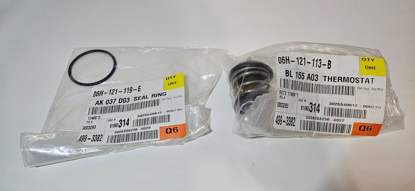 NEW,OEM, Volkswagen / Audi Engine Coolant Thermostat 06H-121-113-B