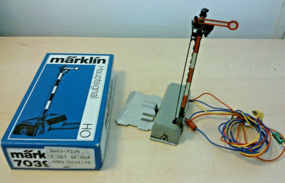 Märklin H0 7039 elt. Hauptsignal 1 beweglicher Flügel beleuchtet in OVP - Bild 2 von 4