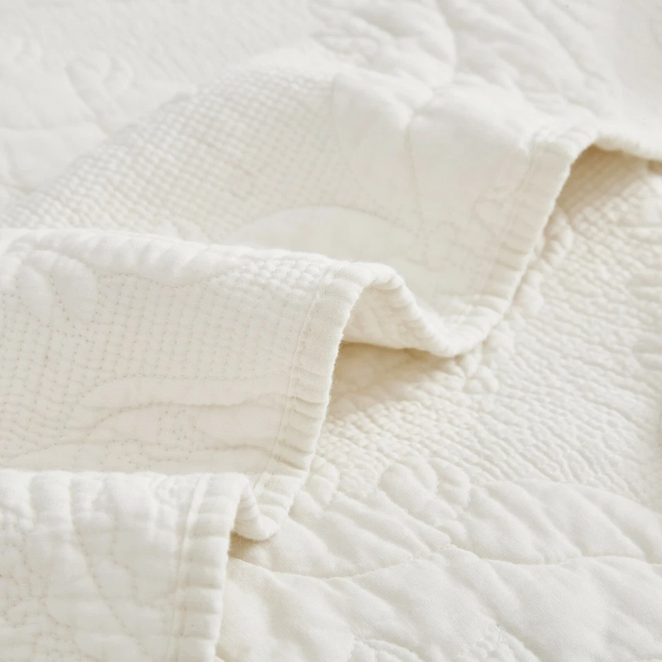 Tache Cotton Ivory White Floral Damask Matelassé Quilted Coverlet Bedspread Set - Image 3 of 4