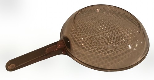 Sartén de vidrio marrón ámbar Pyrex 10"" sartén gofres parte inferior visión Corning Francia - Imagen 2 de 6