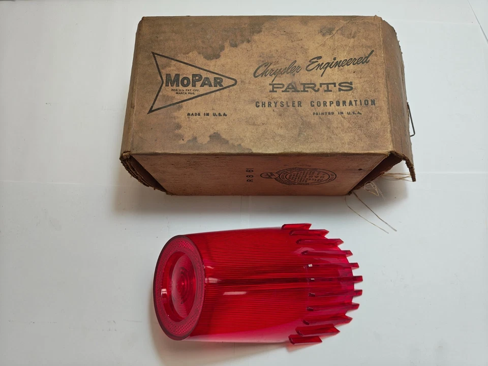 Dodge Dart Seneca Pioneer Phoenix Station Wagon 1961 lente de luz trasera 2094210 nuevo en stock Foto 3 de 4