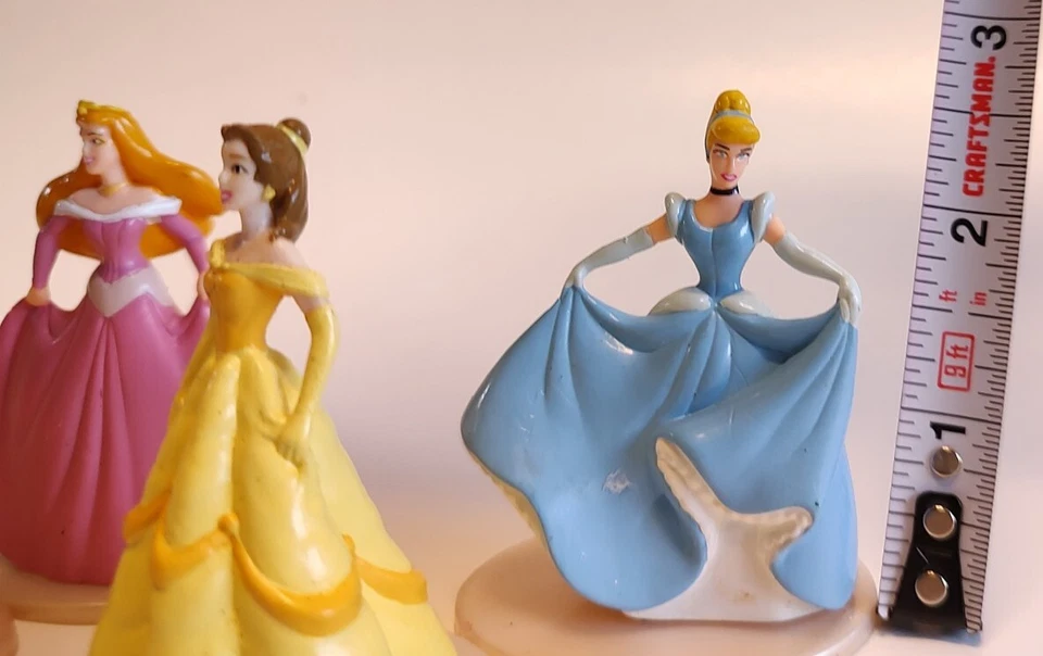 Figuras Princesas Disney 4 - Cenicienta, Bella, Nieve, Aurora Foto 4 de 4