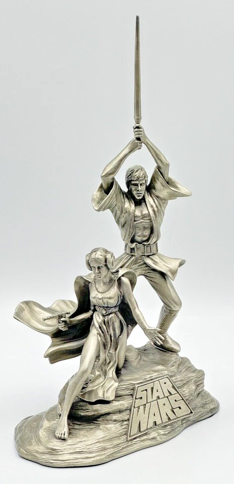 Estatua vintage de Luke Skywalker y Leia Pewter 1995 de Star Wars Cinemacast Foto 2 de 4