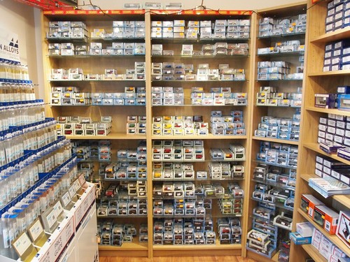 Hornby R8545 Skaledale Brique Portail Côté Murs 00 Échelle Pré-construit/Peint - - Photo 6 sur 10