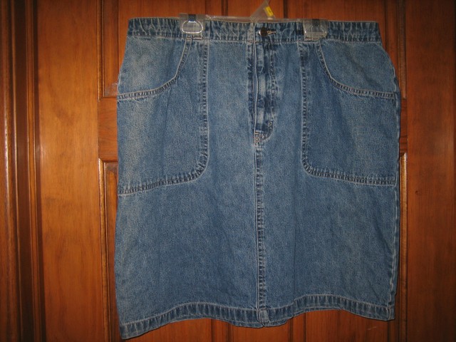 Ladies High Sierra Denim Skirt - Size 