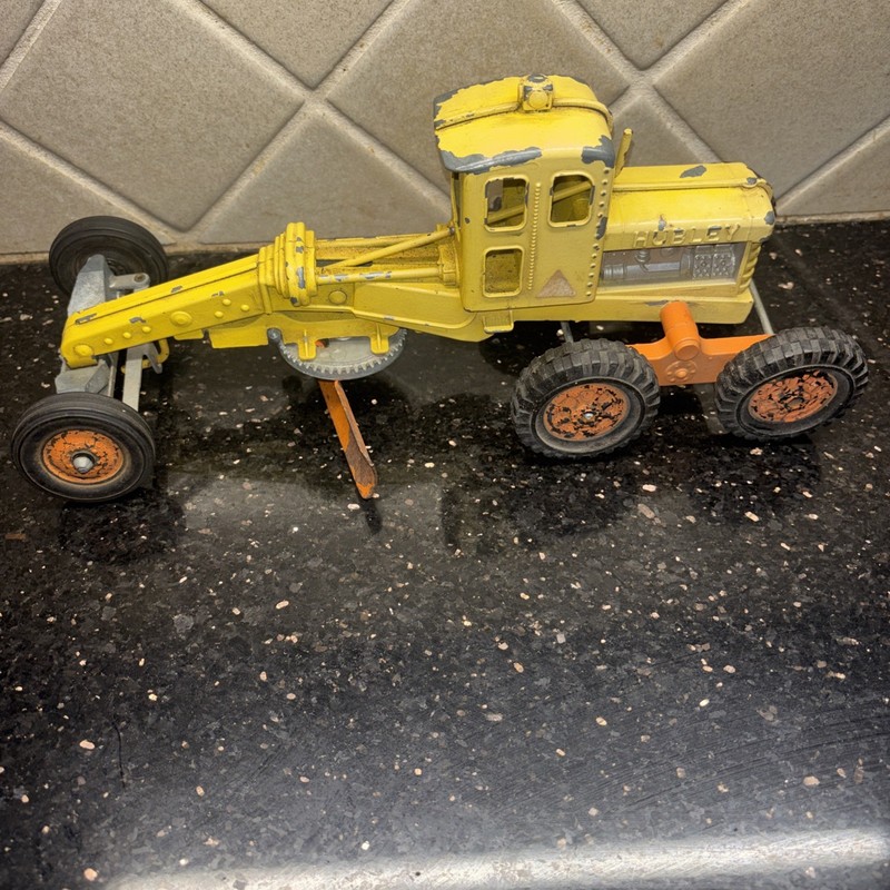 Vintage Hubley Pressed Steel # 503 Road Grader (12C)