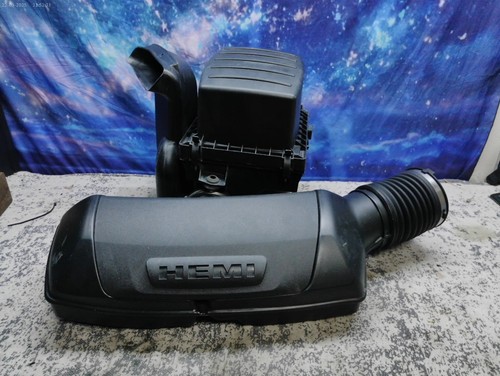 2011-2023 Dodge Durango 5.7L HEMI Air Cleaner Intake Box Assembly OEM