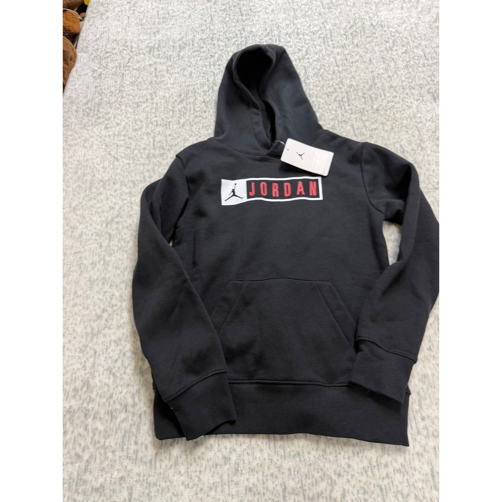 Jordan Boys Essentials Box Logo Pullover Hoodie Black Red 95C004-023 Size M