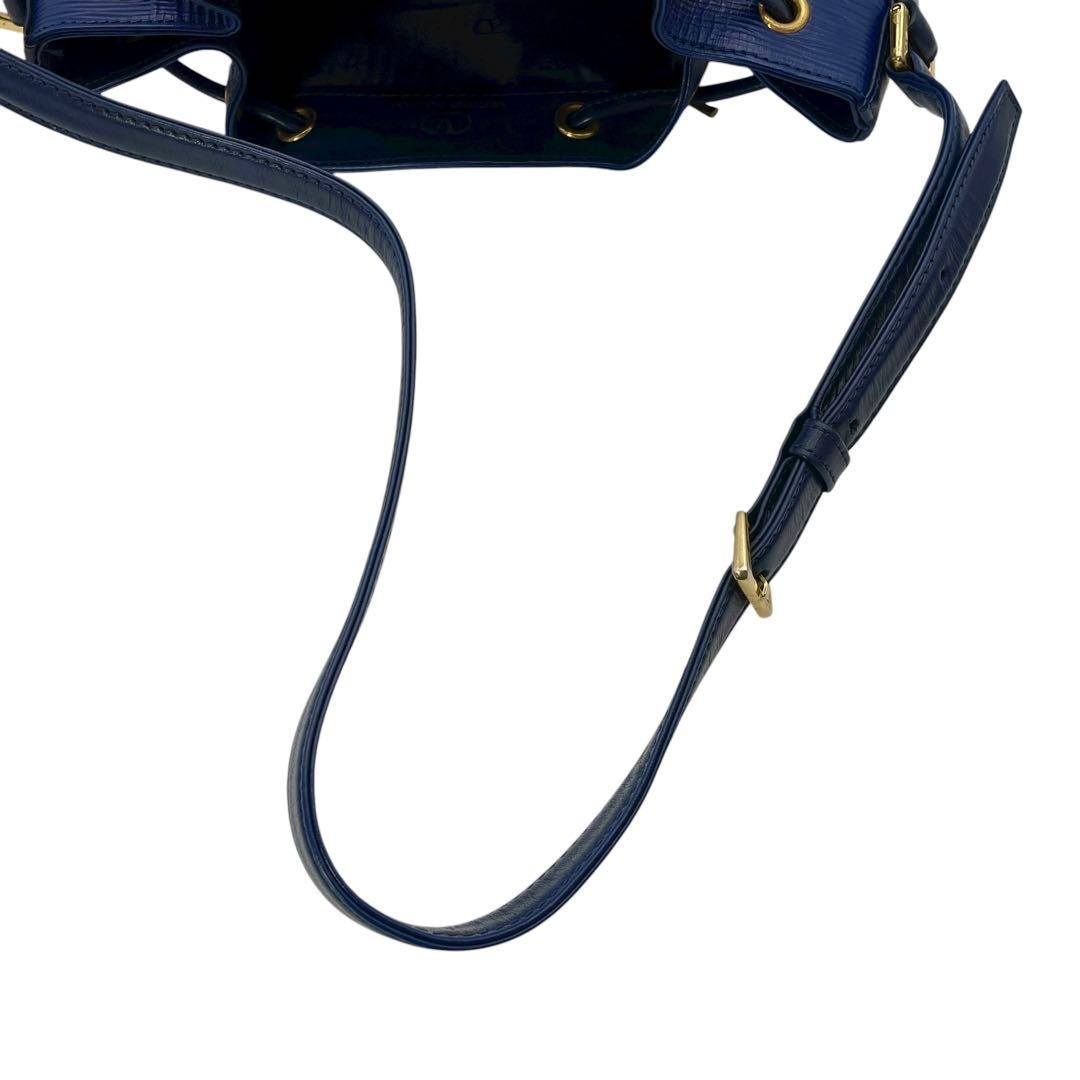 Valentino Garavani Blue Leather Shoulder Bag, Authentic, Near Mint Condition Ja thumbnail 7