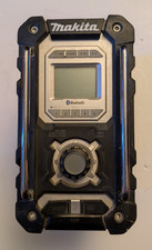 MAKITA XRM04 Job Site Radio W/Bluetooth   Heavy Wear   Radio Only   READ
