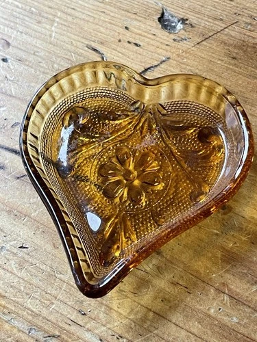 Indiana Depression Amber Tiara Sandwich Glass Heart Shaped Trinket Dish 4"