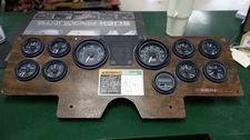 Peterbilt 320 Gauge Cluster Assembly 17-04000-220B w Speedo, Tach, and 8 Gauges