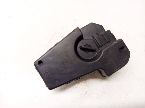 7M0945258A Lampenträger Rücklicht Rückleuchte innen Heckklappe DE2794038-13