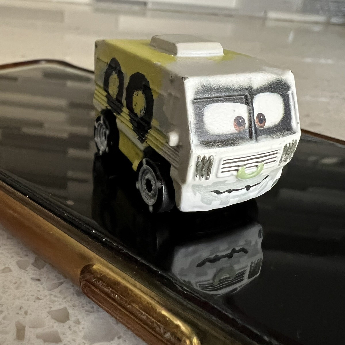 アービー アーヴィ Arvy クレイジー サンダーホロー カーズ ミニカー