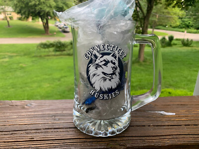 Huge UCONN HUSKIES Liter Stein
