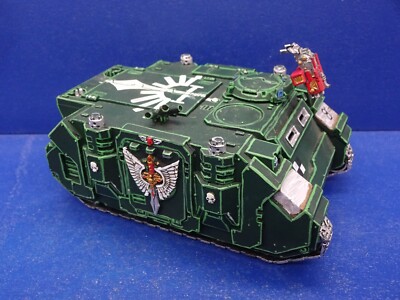 Rhino mit Forgeworld Türen + reinforced armour der Dark Angels GUT BEMALT 1