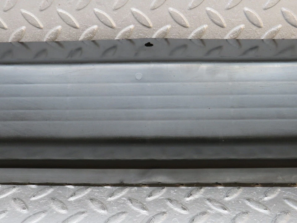 ⚙38374⚙ Mercedes-Benz R129 280SL купе радиатор нижняя крышка 1295050788 - Изображение 3 из 4