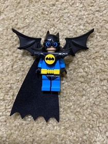 Lego Batman Minifigure DC Rare NIGHTWING Figure With Cape 70922 Free Ship