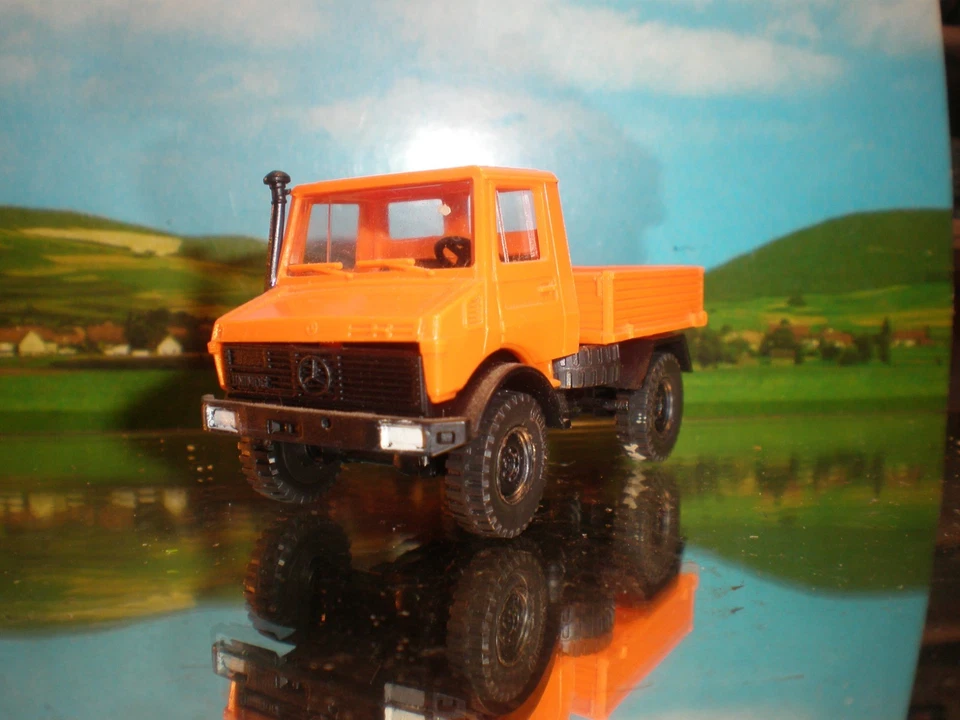 Roco # 1496 # Unimog U 1300 L 2t 4x4  Kommunal # BW/Nato/StOV/Kommunal # 1:87 - Bild 2 von 4