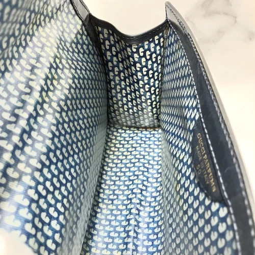 Auténtico bolso clutch GUCCI línea jerez gamuza azul marino - Imagen 14 de 24