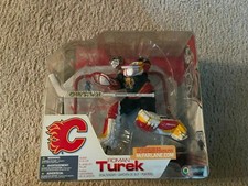 ROMAN TUREK 2002 SERIES 3 MCFARLANE NHL BLACK VARIANT JERSEY FREE CASE WITH/BIN 