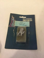 Ral Partha Imports OOP in Blister FTF22 Paladin W/ Hand-Axe