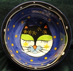 Hand Painted SLEEPING CAT Ceramic Bowl by MILSON & LOUIS 4" diam. x 2" tall