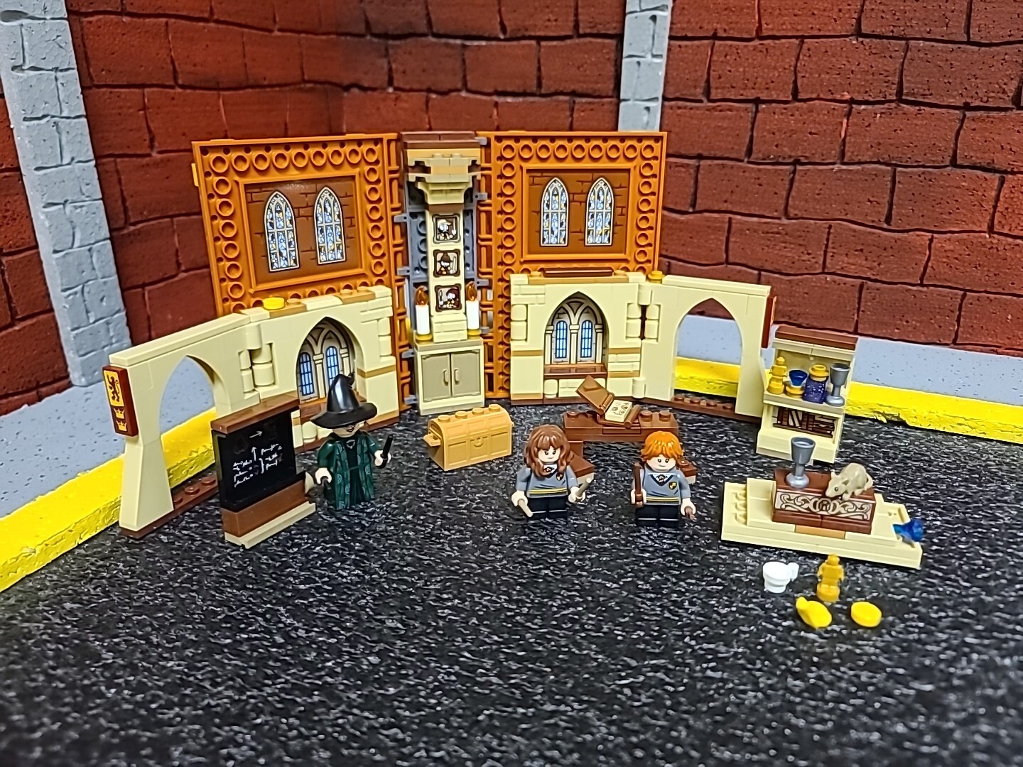 Picture 1 of 6
