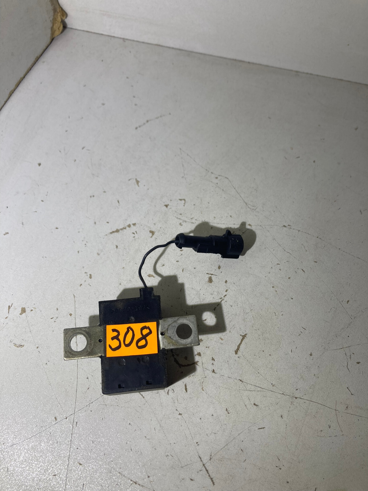 ALFA ROMEO 159 939 SW Relais Kasten Pluspol Batterie 60668852 