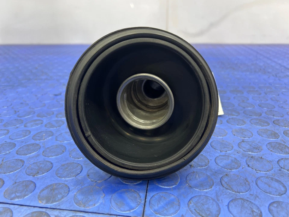 2004-2010 Nissan Titan Fuel Filler Neck Filler Pipe Assembly OEM 172217S200 - Image 4 of 4