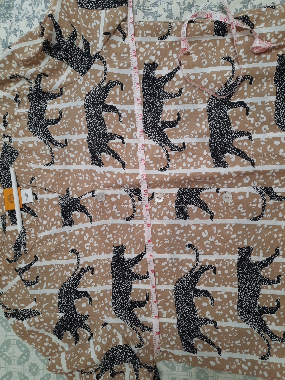 Ruby Rd Large Beige Black Leppard Button Down Qua… - image 5