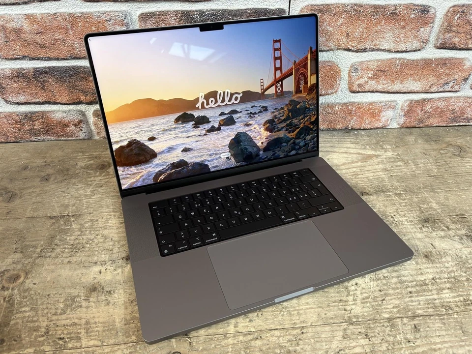 Apple MacBook Pro 16" M2 Max · 32GB · 2TB, photo 1 of 5