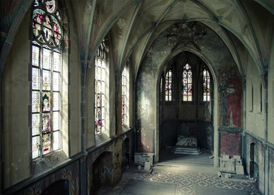 Gotische Kathedrale Wandkunst Buntglas Serenität