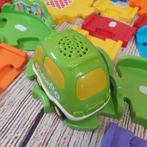 VTech Toot Toot Fahrer Rennbahn & 4x Fahrzeuge Konvolut mit Werfern neue Batterien - Bild 22 von 24