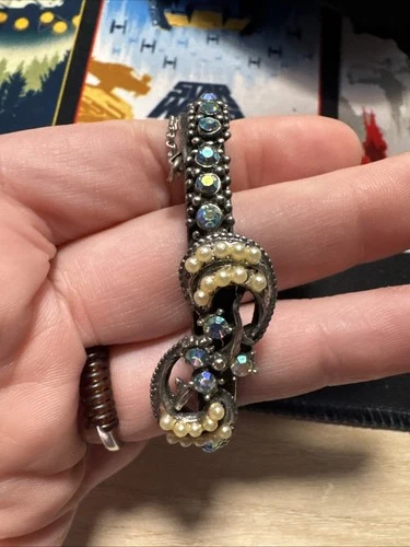 Vintage Florenza Costume Jewelry Bracelet Faux Pearls Blue Iridescent Rhinestone