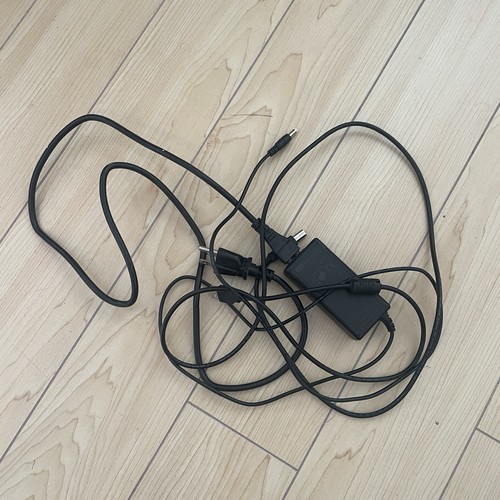 Rollo X1038 Commercial Grade Thermal Label Printer W/USB Cable & Power Adapter - Picture 6 of 7