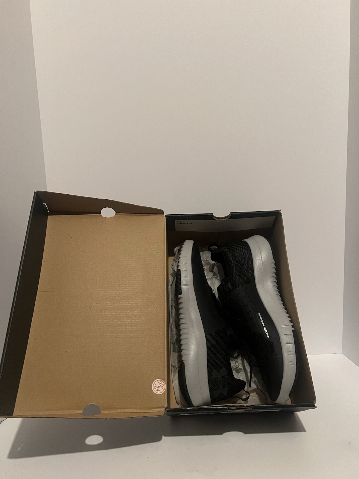 Under Armour UA TR96 Black Athletic Shoes  - Men's US 8.5 - New In Box - READ thumbnail 13