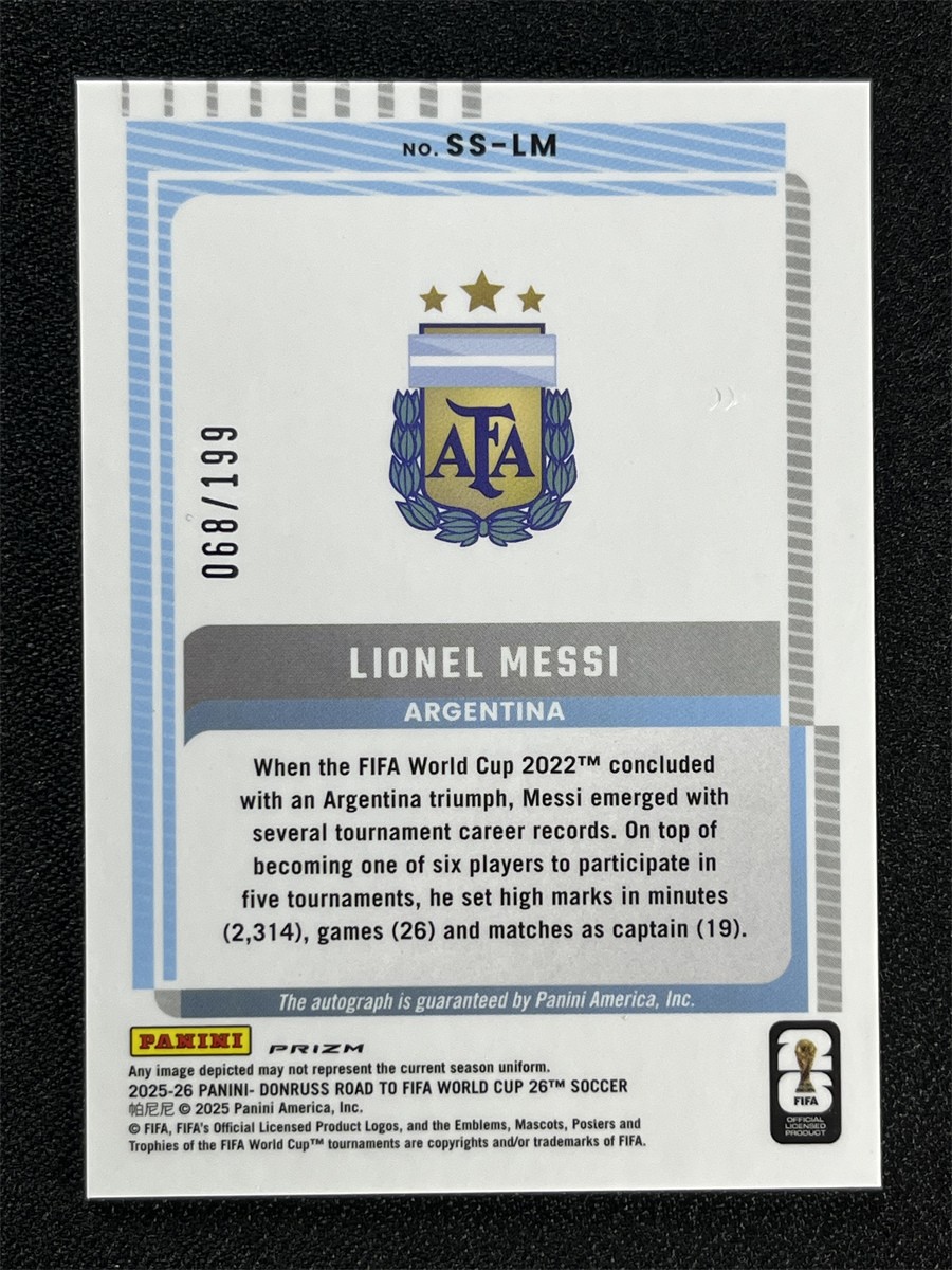 2025-26 Donruss FIFA World Cup Lionel Messi Blue Signature Series Auto /199 view 2