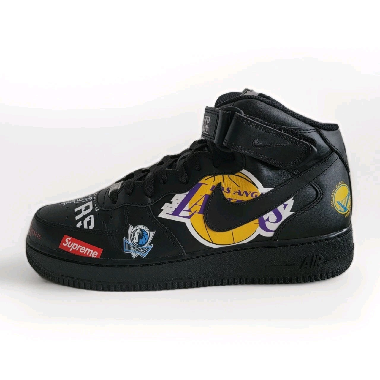 NIKE AIR FORCE 1 MID Supreme NBA SIZE UK 9.5 EUR 44.5 (FN9201 329) BLACK