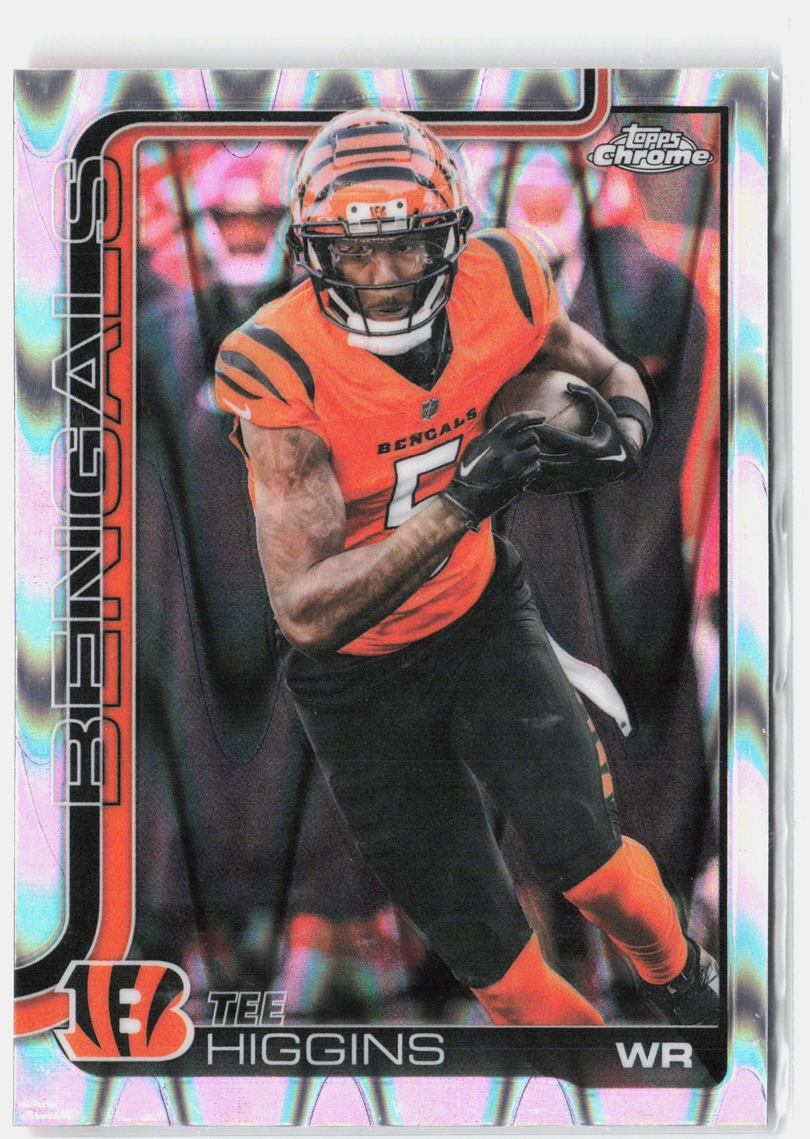 2025 Topps Chrome #59 Tee Higgins Ray Wave Refractor