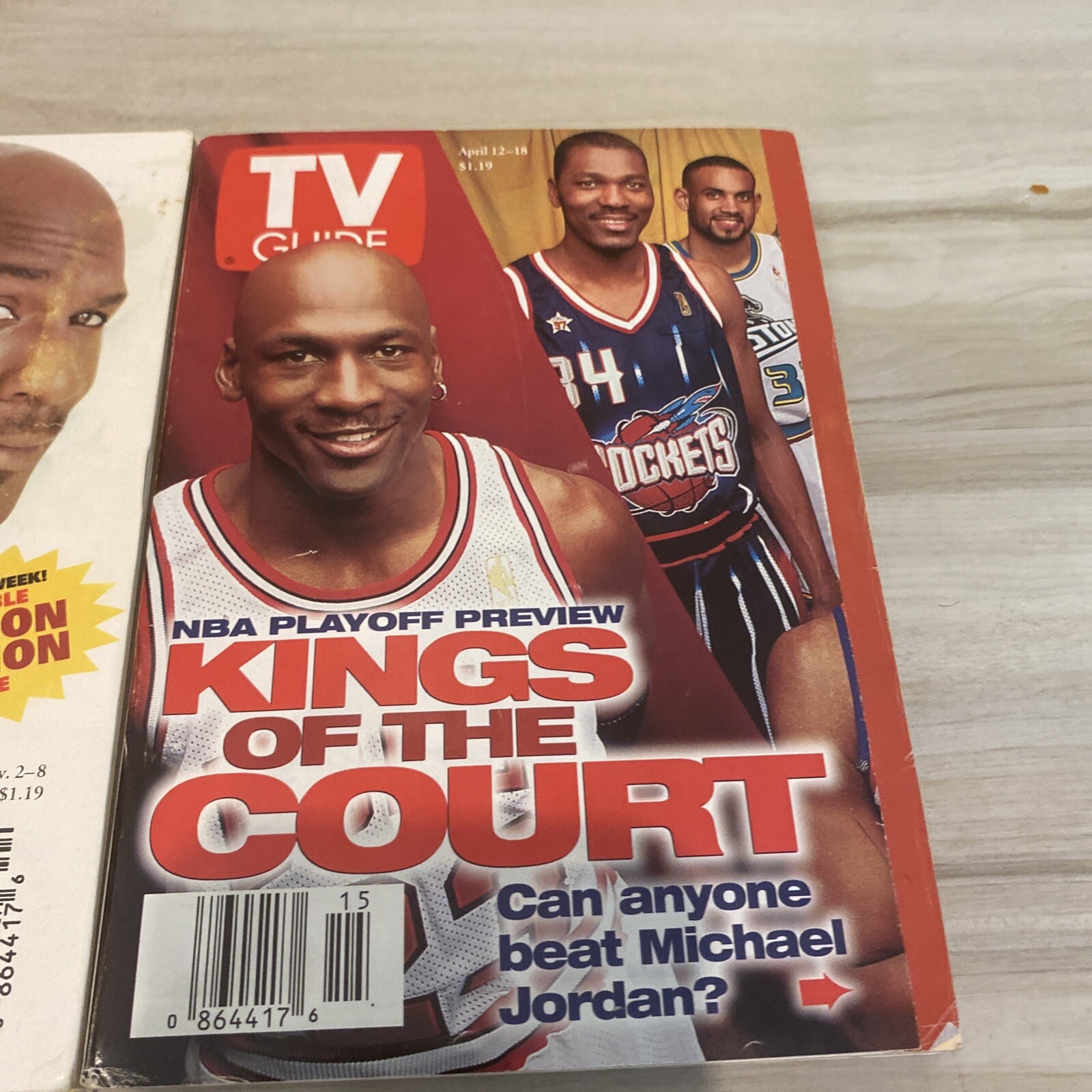 Michael Jordan  Kings of the Court April 12-18 & Air Waves Nov 2-8 TV GUIDES thumbnail 6