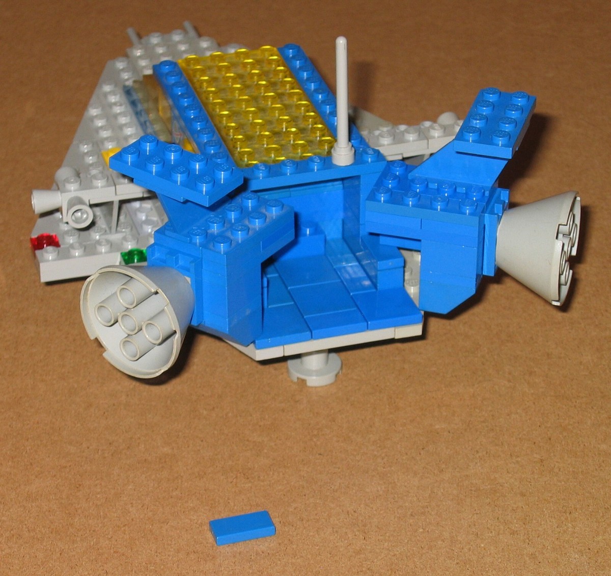924 / 487 LEGO Space Cruiser 100% Complete Partial Instructions