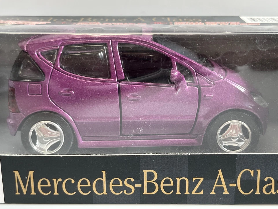 Mercedes-Benz A Class MK1 1997-2003 - NewRay Diecast model - 1:32 Scale - Image 3 of 4