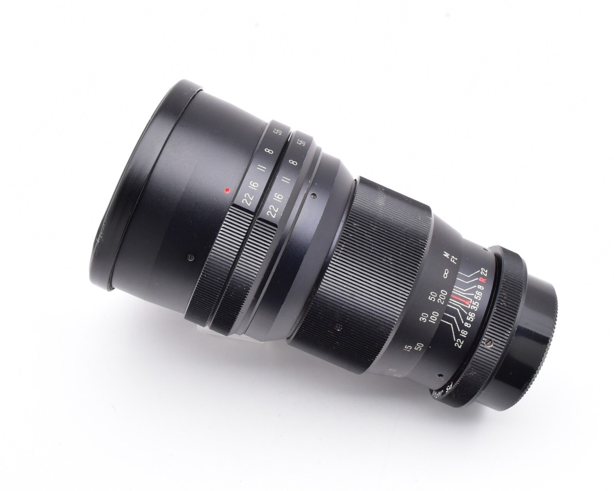 Tele Vivitar 200mm f/3.5 Telephoto Pre-Set Lens M42 T-Mount