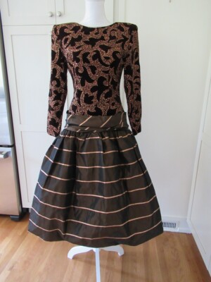 lord and taylor gold dress The Focus Collection America & Taffeta Embellished Pouf VTG Men: Long Sleeve Shirts